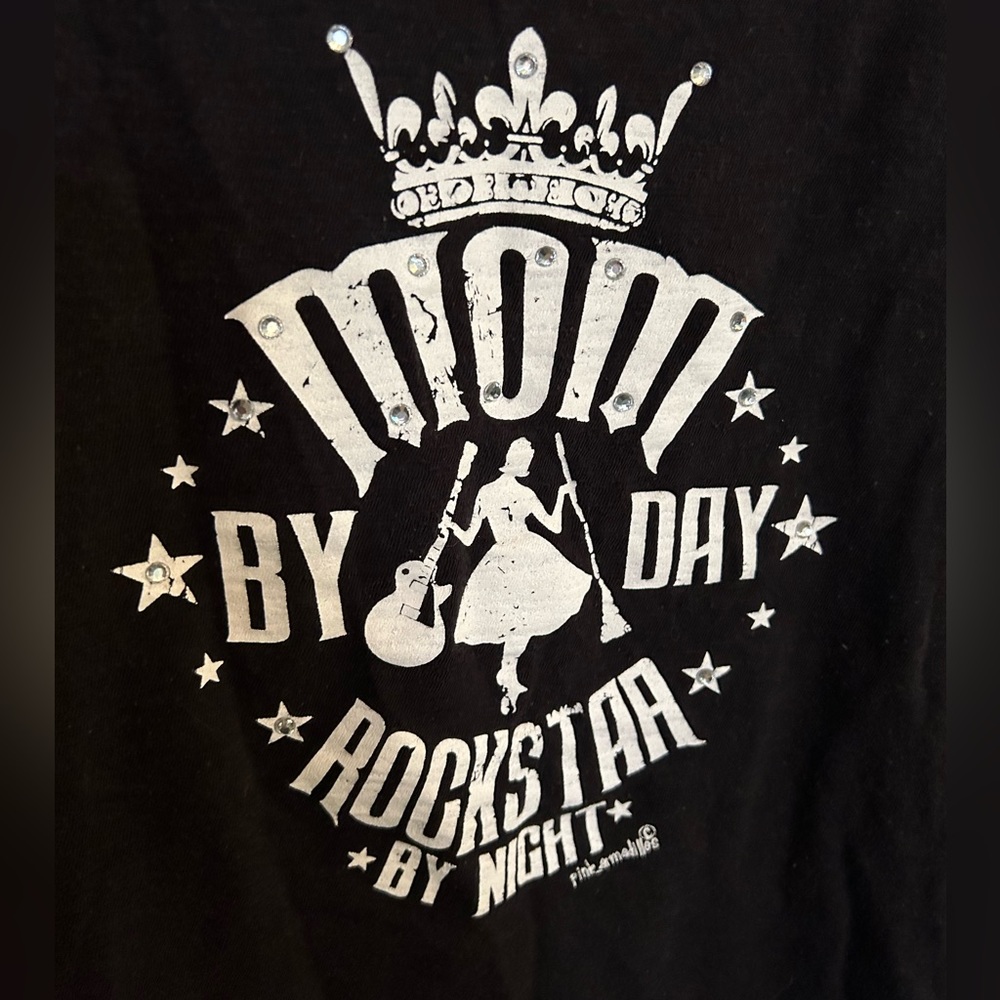 Mom Rockstar Tee
